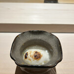 281436660 - 炭火で焼いたトラフグの白子とカブの茶碗蒸し