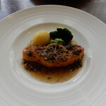 アプランティ - 鮭のポアレ