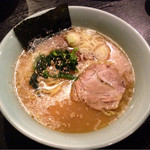 ごう家 - 岩のりラーメン
      “岩のり”をのせるまえ♪