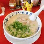 長浜ラーメン くにえぃ たま屋 - 長浜ラーメン　固さフツウ　680円(税込)