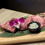 焼肉＆BAR 十炭 - 