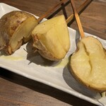炉端焼き燻銀 - ホクホクのじゃがいも串