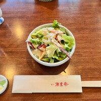 横浜瀬里奈 ステーキドーム - 