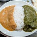 カレー＆居酒屋 ニコニコ - チキン＆サグ合い盛り