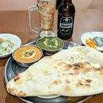 カレー＆居酒屋 ニコニコ - ネパールビールセット￥1815