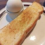 星乃珈琲店 - モーニングの厚切りトースト＆ゆで卵