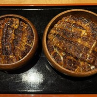 鰻う おか冨士 - 左：上ひつまぶし　右：特上ひつまぶし（1.5倍）