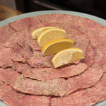 焼肉 静龍苑 - タン6人前