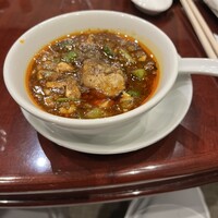 個室中華 頤和園 溜池山王店 - 