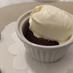 Maison DIA Mizuguchi - 【デザート】ダイア名物/フォンダン・ショコラ・金柑/蜂蜜アイス