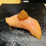 鮨あさひ - ブリ。大根おろしが添えてあります。