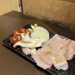 マル保 - Wホルモン、野菜盛り