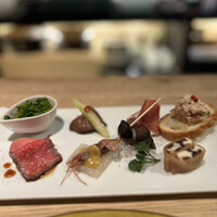 肉寿司 イタリアンバル 閂 心斎橋店 - 前菜盛り