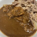 吉野家 - 肉だく牛魯珈カレー839円