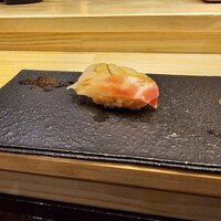 鮨処 凜 - 真鯛です。