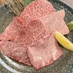 炭火焼肉 牛和鹿 - 