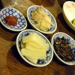 ゆんたく - 新生姜・イカスミ塩辛・パパイヤピクルス・極辛○○