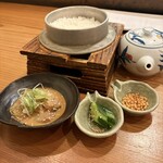 海の日  - 釜炊きご飯はツヤツヤ。お出汁は単体で飲めるほど美味しい