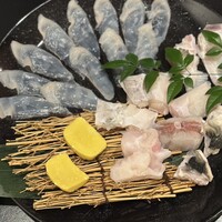 泳ぎとらふぐ活蟹料理 あじ平 曽根崎 - 