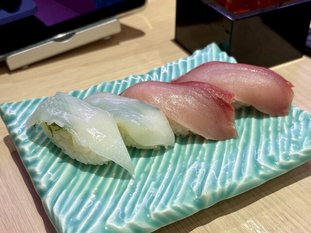 すし丸 イオンタウン楽々園 - 楽々園/回転寿司 | 食べログ