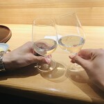 鮨 かうと - 日本酒に変えて乾杯✨ｶﾝﾊﾟ━(*´ω｀)o∪∪o(´ω｀*)━ｲ✨