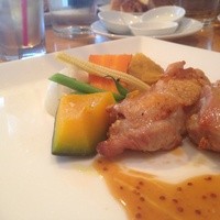TOOTH TOOTH GARDEN RESTAURANT - チキン