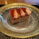 日本料理 別府 廣門 - 苺羊羹　湯布院　こし餡