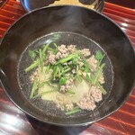 日本料理 別府 廣門 - 平打ち蕎麦　鴨そぼろ　セリ　太閤牛蒡　柚子