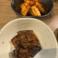 炭火焼肉ホルモン うしごろ 中目黒店 - 茄子キムチ