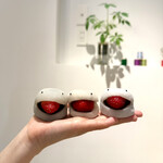 和洋菓子 EDO USAGI - 真ん中が本物。左右はレプリカです笑