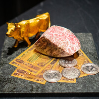 VinIX - 自家熟成黒毛和牛塊肉80g　ソース・マデイラ