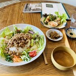 すずめ食堂＆バル - 