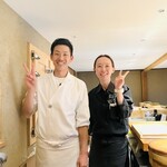 鮨 かうと - 今回お世話になった素敵な大将とお姉様✨