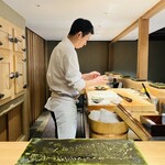 鮨 かうと - イケメン大将横からパシャリ✨