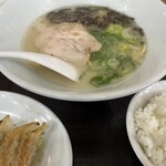 イップウドウ ラーメン エクスプレス - 料理写真:
