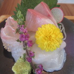 人と木 - 刺身は3品