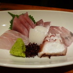 お季味 - 刺身盛り合わせ（日替わり）