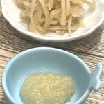 麺屋 おおやま - 追い刻み白　にんにく