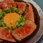 あわざ串nik - 名物和牛たたきユッケ卵と肉のコラボマジたまらん