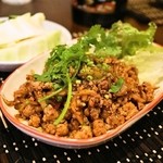 タイ・アヨタヤ・レストラン - 2014.6 ラープムーチェンマイ（850円）豚肉の辛味ハーブ和えチェンマイ風