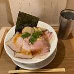 なにわ麺次郎 然 - 地鶏醤油ラーメン（特製）