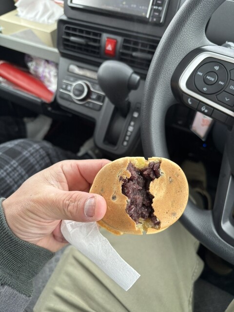 あじまん ヤマザワ鶴岡店 - 羽前大山（たい焼き・大判焼き）の写真