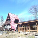 赤い三角屋根 - 