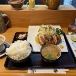 とんかつ しお田 - 希少32°C豚ロースかつ（2025年1月19日撮影）