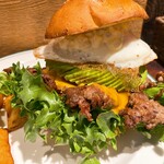 CHILLAX BURGERS&WINE - 