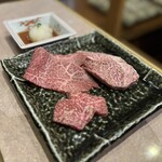 焼肉井とう - 和牛赤身3種盛り合わせ