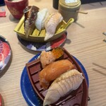 グルメ産直回転寿司 すし博多 - 