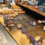 丘の上のパン屋 - 