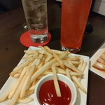 FOODS&BAR GUSH - フライドポテト480円