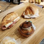 丘の上のパン屋 - 